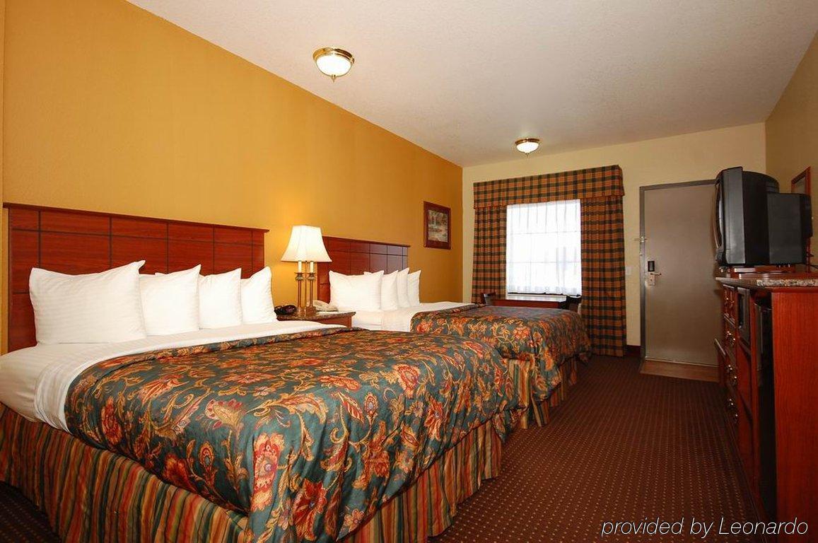 Best Western Plus Oklahoma City Yukon Room photo